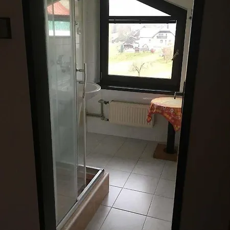 Apartman - *