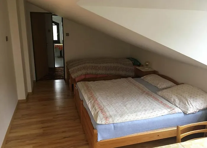 Apartmán - *